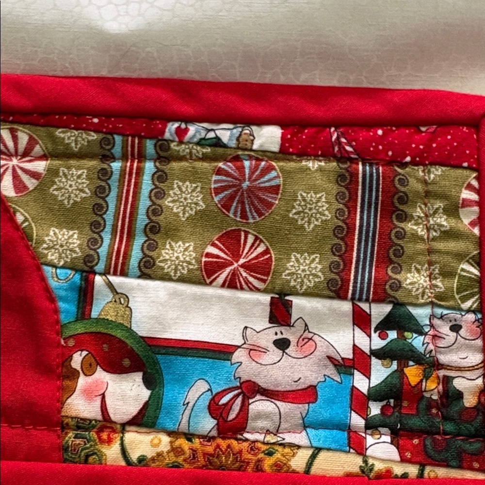 Holiday Tiny Quilts with a Holiday theme - Picture 5 of 7